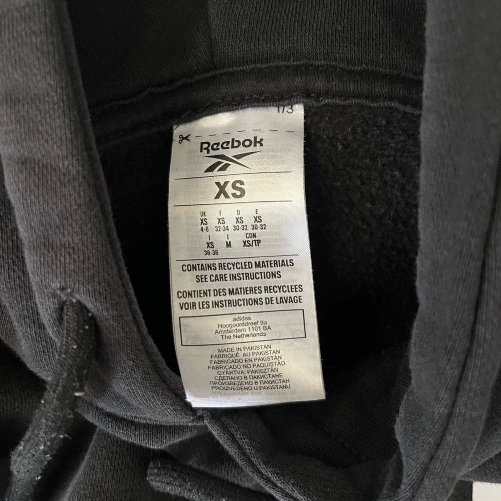 Reebok | Women’s Black Sweatshirt Classic Logo Athletic Wear - Picture 4 of 5